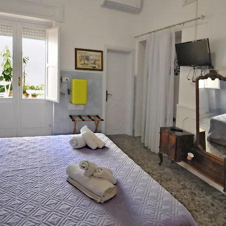 Bed & Breakfast Mareggiata 5*