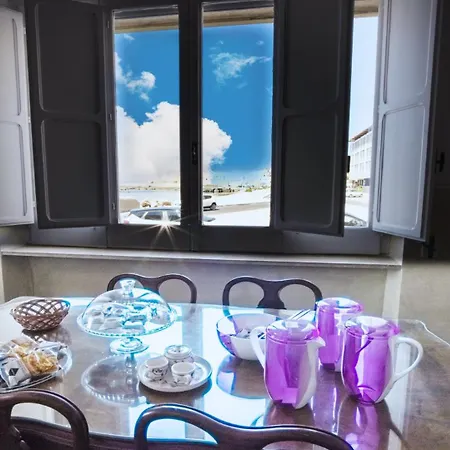 Bed & Breakfast Mareggiata 4*