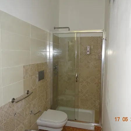 Bed & Breakfast B&B Mareggiata 4*